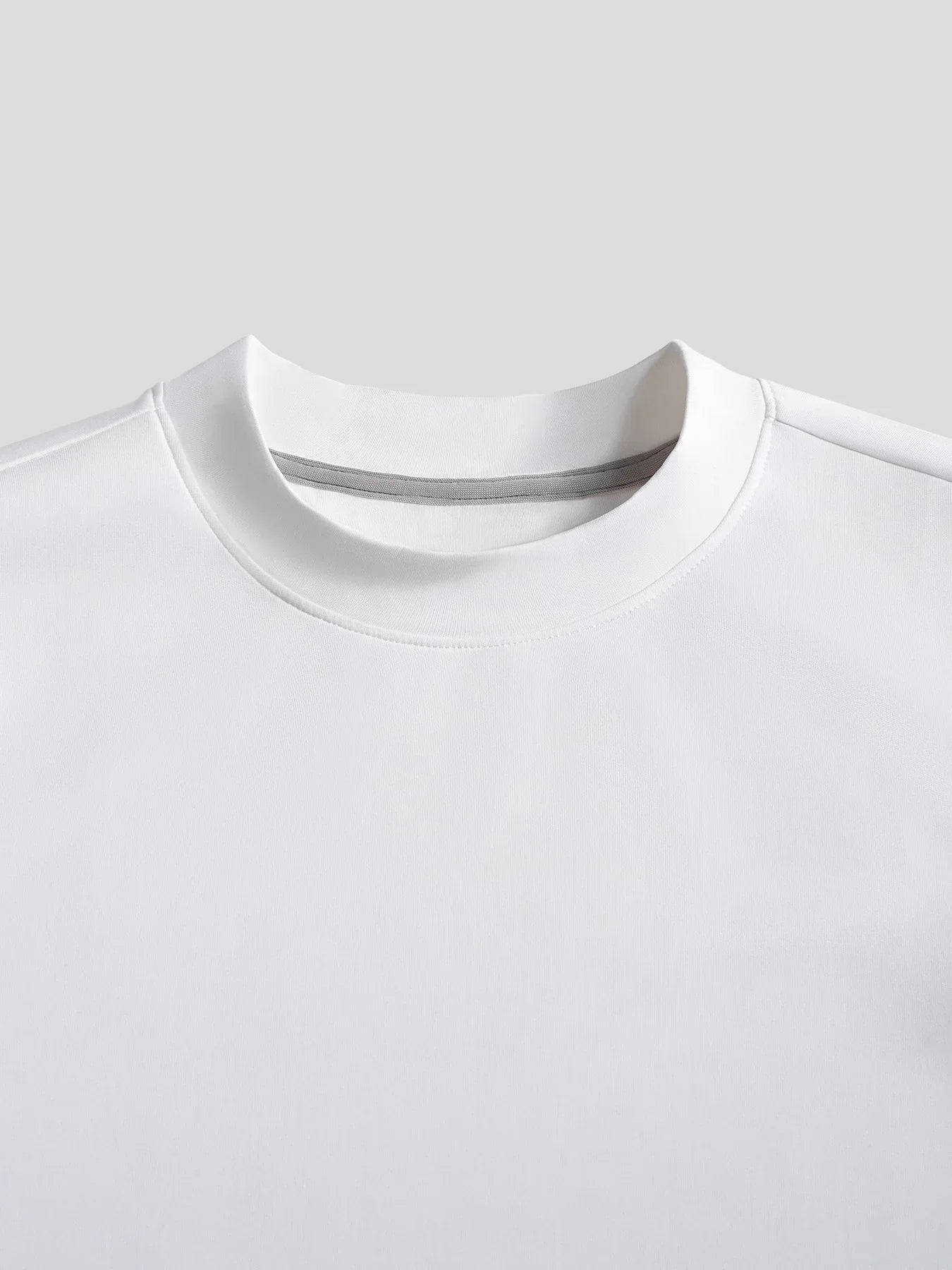 MANUEL - STRAKKE TRUI MET LANGE MOUWEN