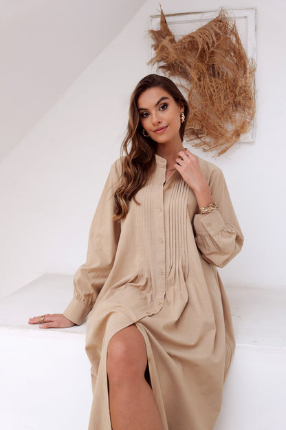 Lange jurk van linnen en katoen.