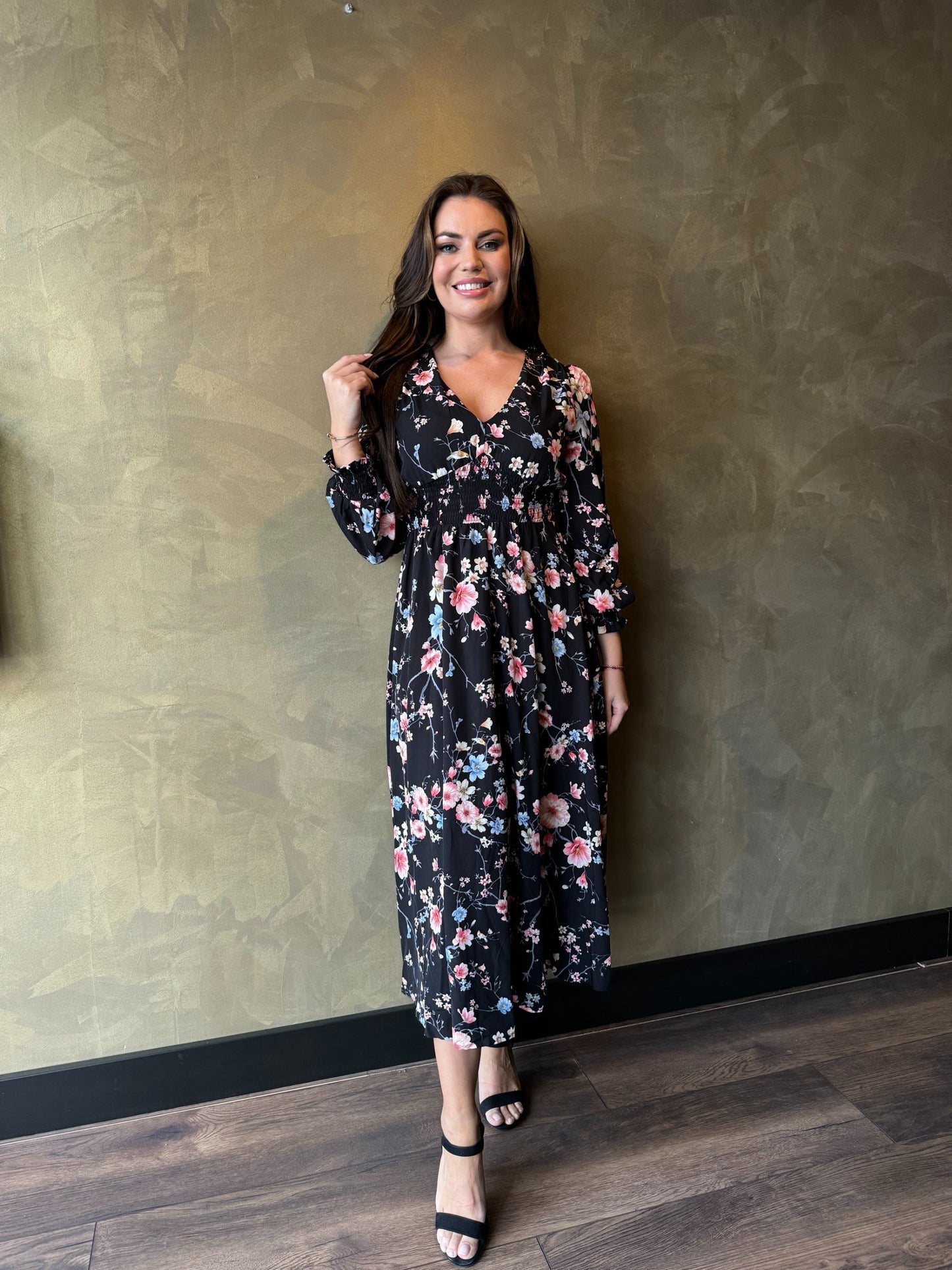 Midi-jurk met lange mouwen en bloemenprint in zwart