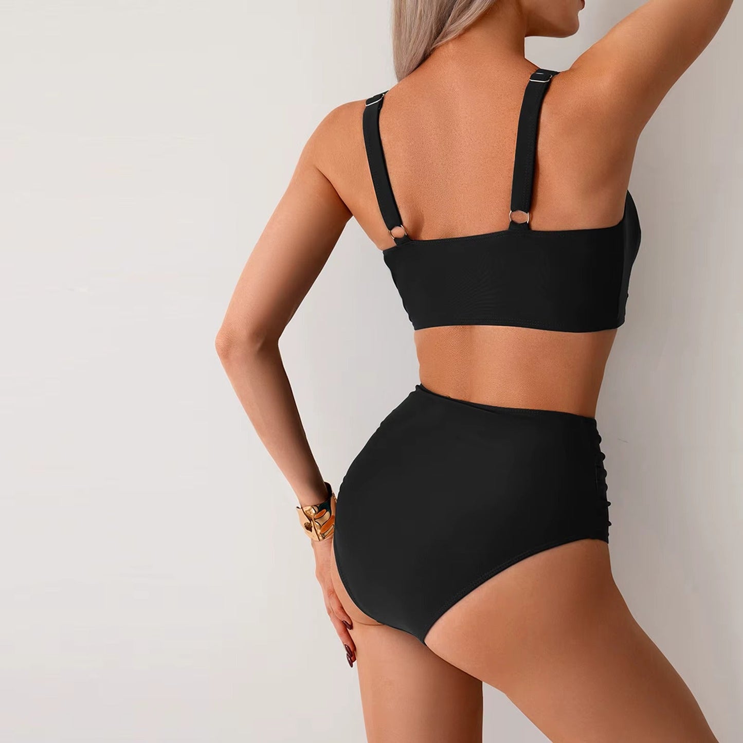 Het sculpturale badpak